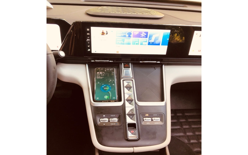 長(zhǎng)城哈弗 梟龍MAX 車載無(wú)線充電 原裝位無(wú)損安裝教程
